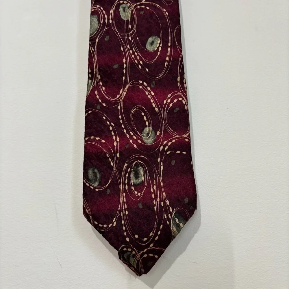 DIMITRIUS Vintage Burgundy 100% silk art deco swirls brocade Neck Tie